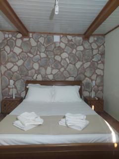 The Cocoon and olives Hut - Koropi - 5