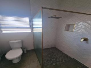 Dellville Country House & Cottages - 2