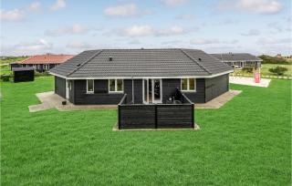 Four-Bedroom Holiday Home In Skjern - 9