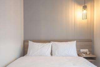 Elegant & Spacious Apartment - 8