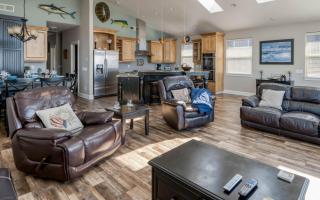 Pacific Breeze - Lincoln City - 3