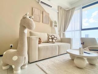 Urban Suites #Soft creamy #Infinity Pool #local neighbourhood #4pax #2BR 2bath #2Queen #Quality well maintained #Private host - 5