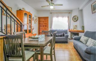 Gorgeous Home In Santa Pola - 9