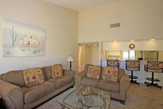 PS631 - Horse Shoe Circle - Meredith Lodging - Palm Desert - 5