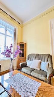 Jozsef 69 Apartment - 2BRs, 5m to NewYork Cafe - Budapest - 9