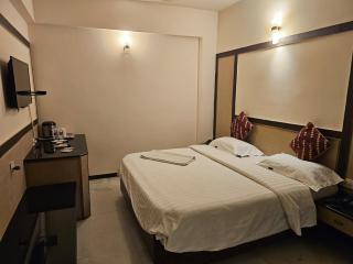 HOTEL MERILIN - Erode - 6