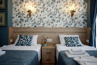 Tbilisi center, Nino's Art Apartment - 1