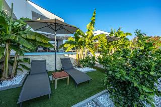 Luxury White Sails Villas with a Multi Sport Court and Sea View - 1