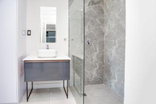 Urban Oasis Apartments at The Paramount - 2