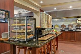 Hilton Garden Inn Green Bay - 8