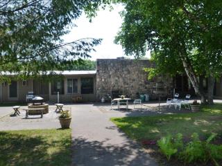 Birchwood Inn - Harbor Springs - 8