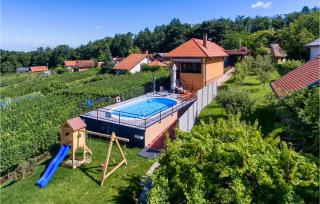 Awesome Home In Jalzabet With Kitchen - Jalžabet - 0