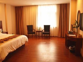 GreenTree Inn Jiangxi Shangrao Qianshan Ehu Avenue Express Hotel - Shangrao - 1