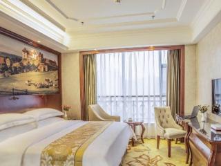 Vienna Hotel Guiyang Jiaxiulou Jichang Road - Guiyang - 5