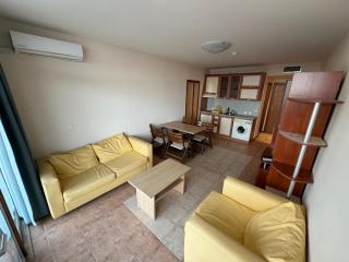 Spacious Beachfront Apartment - Kaya - Sunny Beach - 6