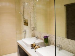 Sansuri Resort - Surin Beach - 1