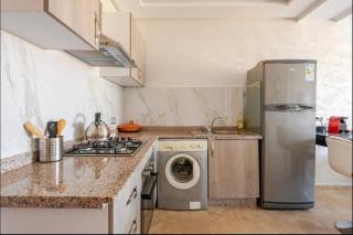 Appartement Élégant avec une belle Vue sur Piscine - 1