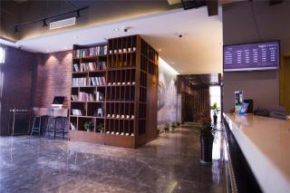 James Joyce Coffetel·Shanghai Jinshan City Beach Bailian Shopping Center - 1