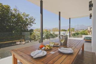 Redrock Ocean View Villa - 4