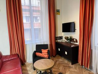 Hotel Michelangelo - Bucharest - 8