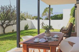 Redrock Ocean View Villa - 5