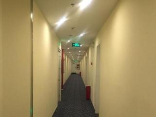 7 Days Inn Zoucheng Chengqian East Road Yiwu Trade Market - Jining - 4