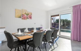 Gorgeous Home In Rijeka - 6