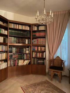 Luxurious Ground Floor of a Villa in Elite Area - Amman - 3