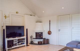 Gorgeous Home In Færvik With Kitchen - Veden - 1