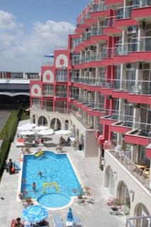 Rose Garden Omax Apartments - 9