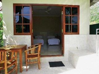 Tulamben Wreck Divers Resort & Restaurant - 4