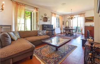 Cozy Home In Crespina Pi With Kitchen - 8