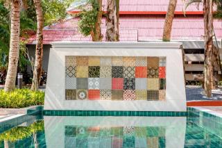 Royal Lee Resort and Spa - Patong Beach - 1
