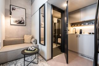 HONEST Karlin - Prag - 9