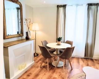 CHARME & VUE IMPRENABLE - Face au Jardin de L'Évêché - Lisieux - 8