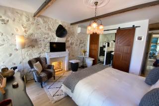 La Sanverine private room historic center Vence - 2