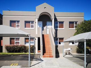 Smithland Centrally Located Accommodation - 4