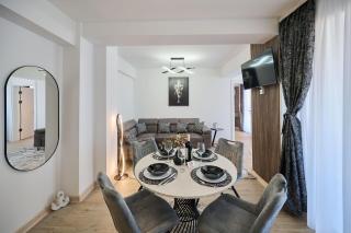 Alma Apartment in Infinity Beach Resort - parking - Mamaia - 8