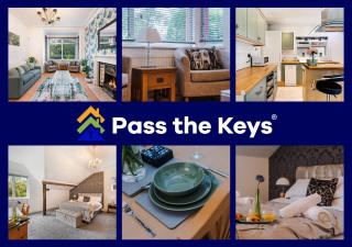 Pass the Keys Old Trafford 4-Bedroom Retreat Near Manchester United & City Centre - Family-Friendly - Manchester - 0