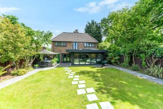 Gatsby Villa with large garden and fancy hot tub - Chislehurst - 1