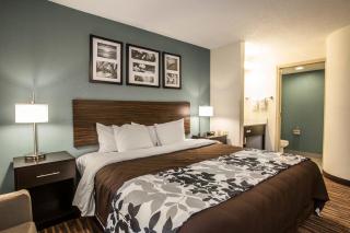 Sleep Inn Greensboro Airport - 1