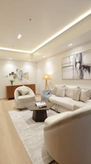 Exquisite 2-Bedroom Apartment with Sea View - Dubai - 3