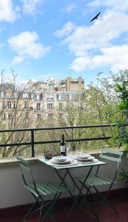 Stylish Apartment with a Balcony in Paris - Paris - 2