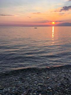 Budget 30-meter-from-beach house Ilios Beach House - 8