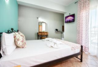 Famelia Studios Lampiris - Potos - 5
