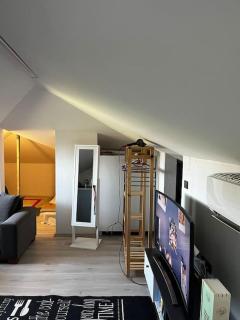 ViLLA KiREVi 2 - AiRPORT - 8