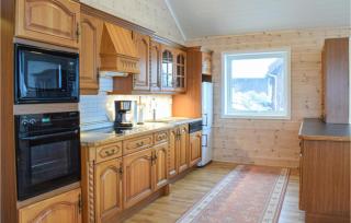 3 Bedroom Nice Home In Jelsa - Jelsa - 6