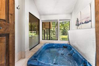 QUEEN ESTHER 2425 condo - 7