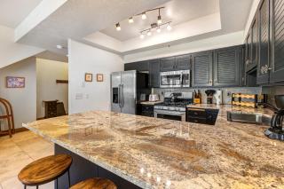 QUEEN ESTHER 2425 condo - 5