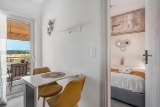 Mella Roa - Amber - 5